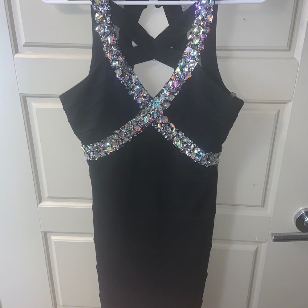 Dress - Picture 2 of 3